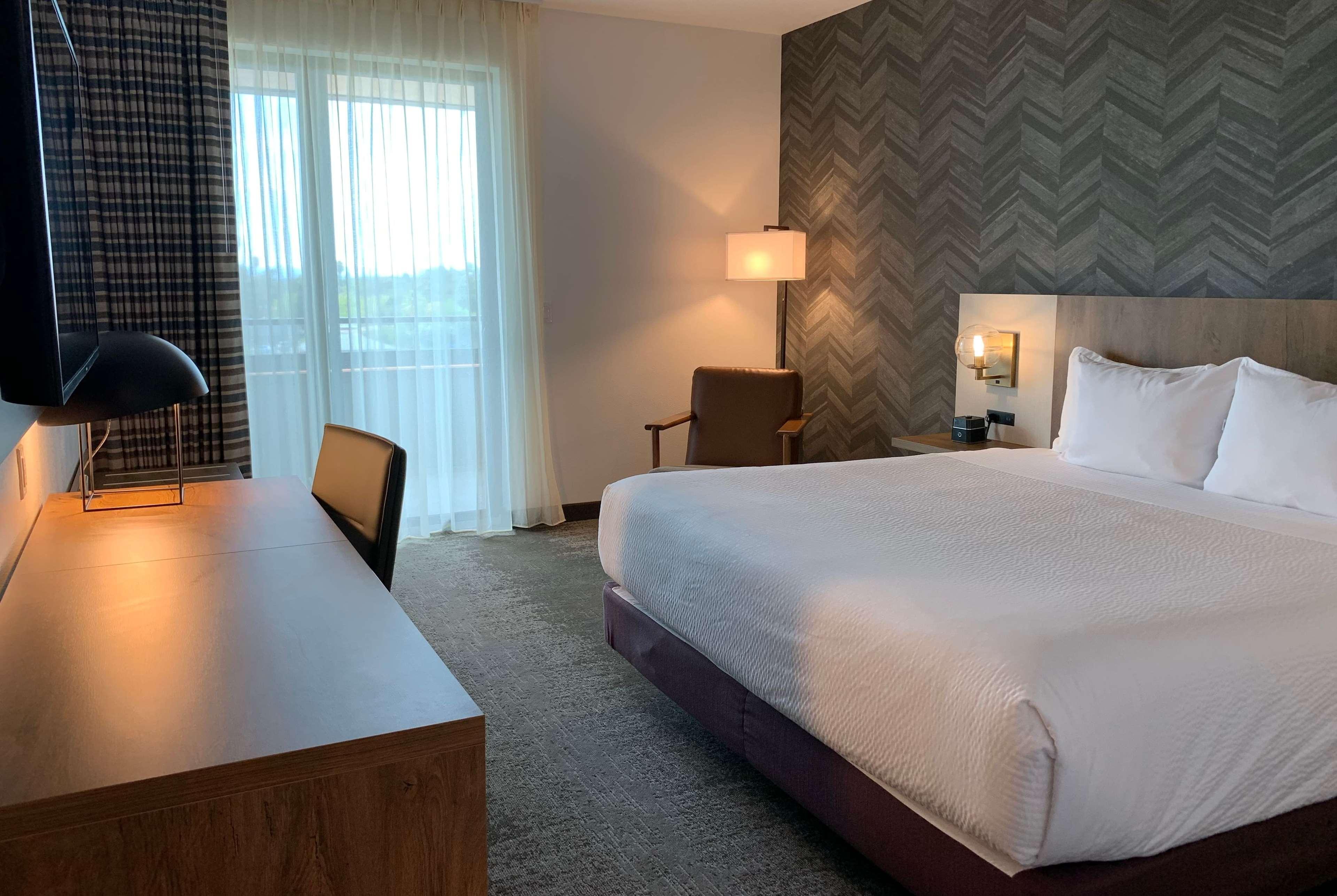 La Quinta & By Wyndham Sonoma 3*
